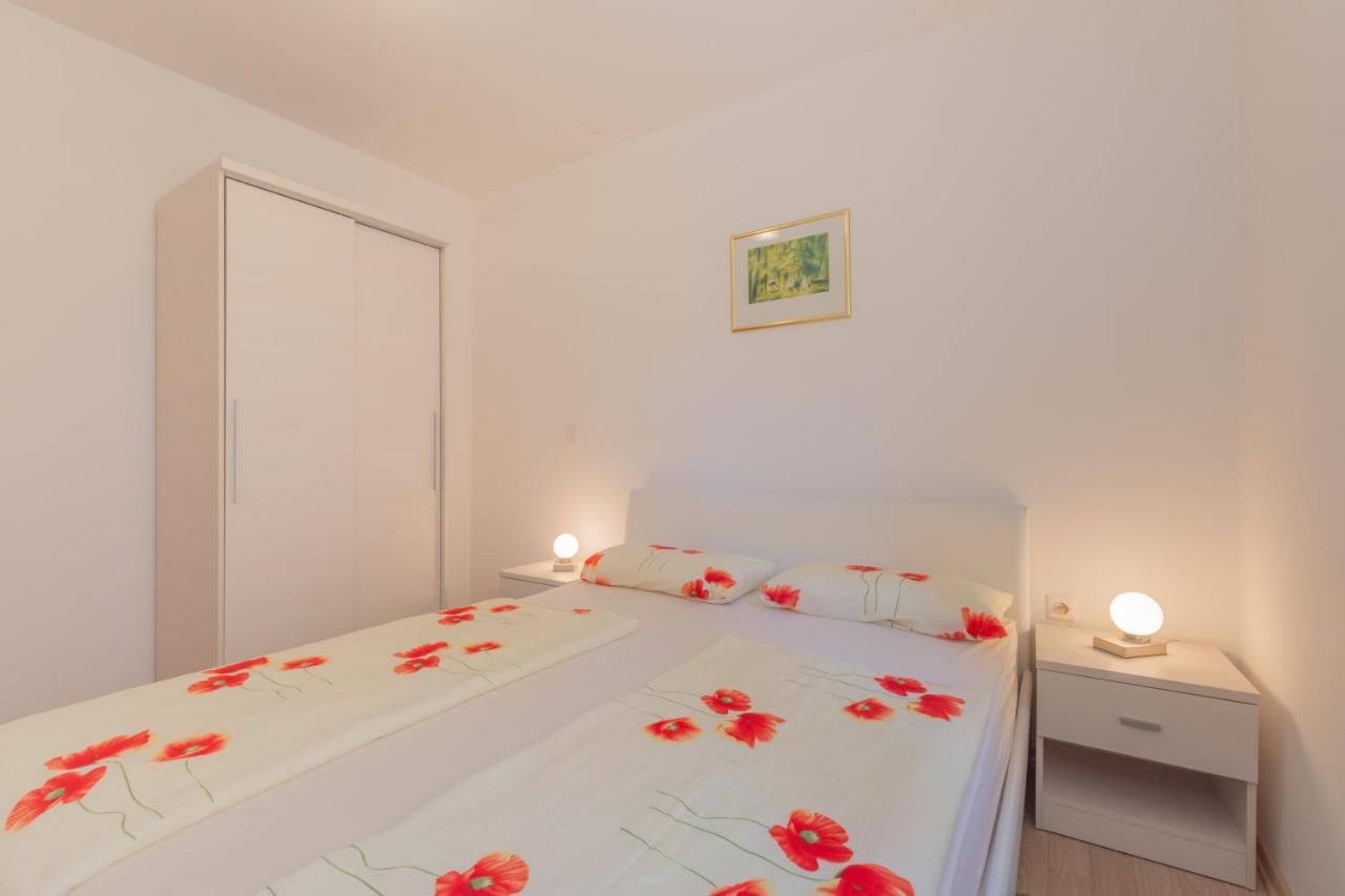 Apartments Quarnero Rabac Bagian luar foto