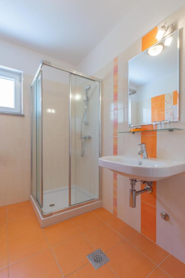 Apartments Quarnero Rabac Bagian luar foto
